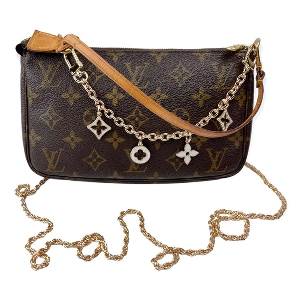LOUIS VUITTON Pochette Accessoires Monogram Canvas Vintage Shoulder Bag w/ Chain